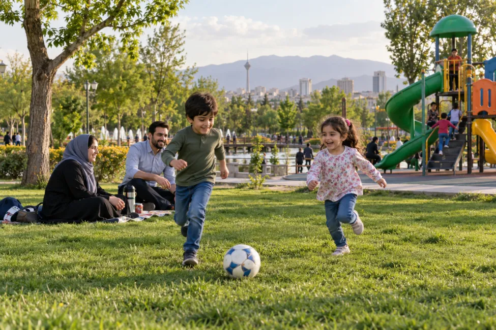 پارک ملت مشهد برای بازی کودکان