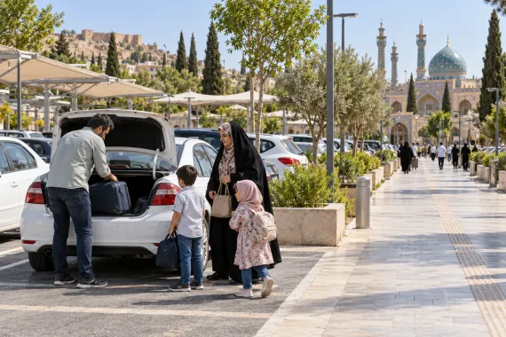 پارک خودرو برای زیارت شاهچراغ